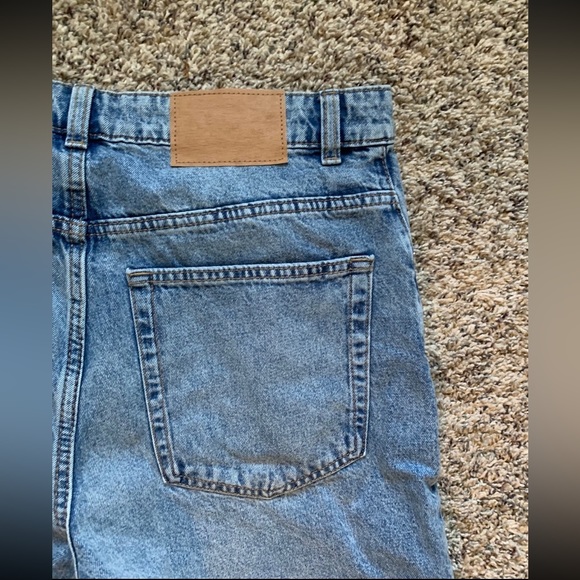 NEW H&M high rise baggy jean! - Picture 9 of 11